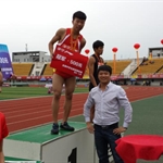 龚亮雪800米全国冠军