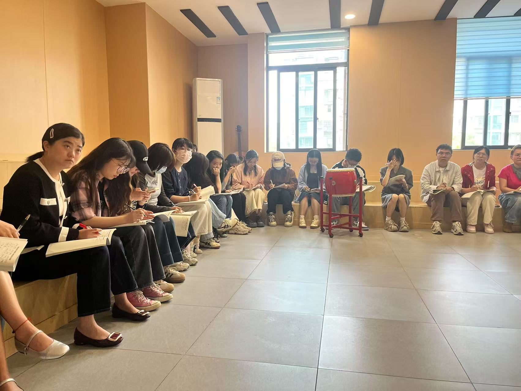 微信图片_20250418090045.jpg 微信图片_20250418090045.jpg