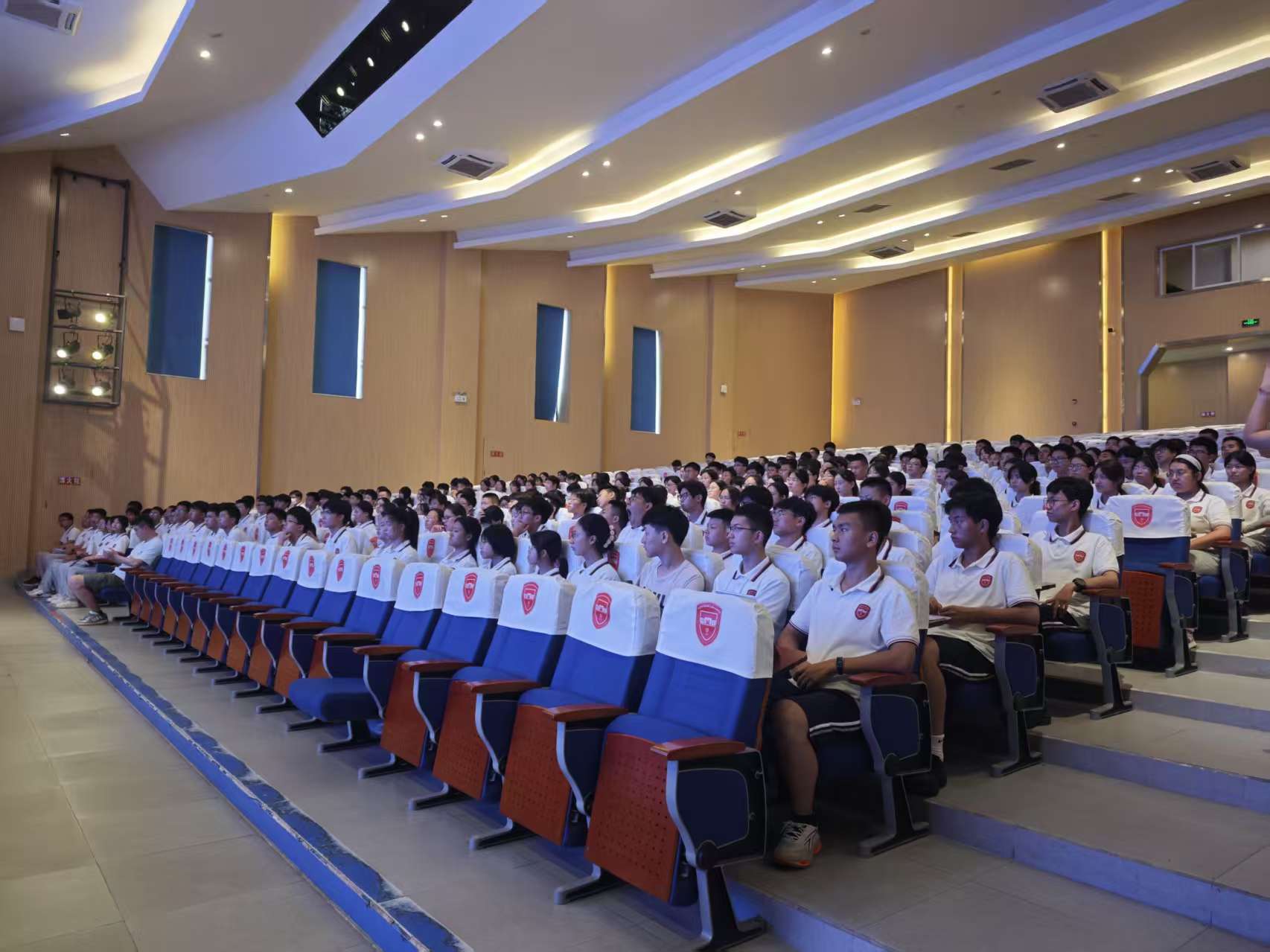 微信图片_20250706151002_198.jpg 微信图片_20250706151002_198.jpg